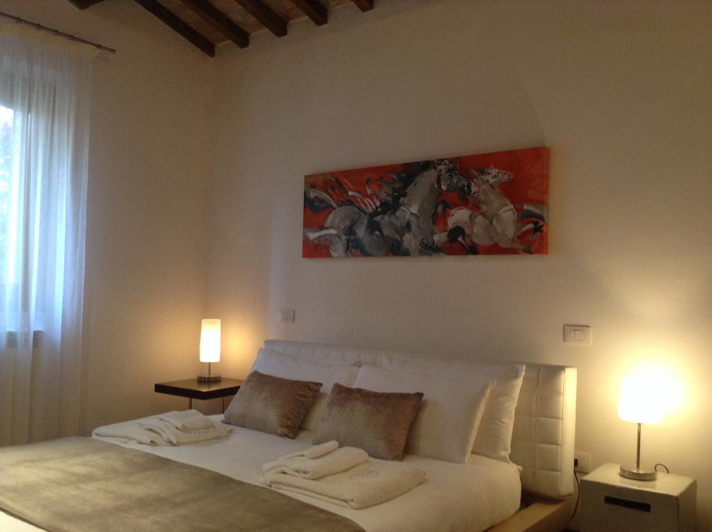 Il Sogno Guest House สโปเลโต ห้อง รูปภาพ